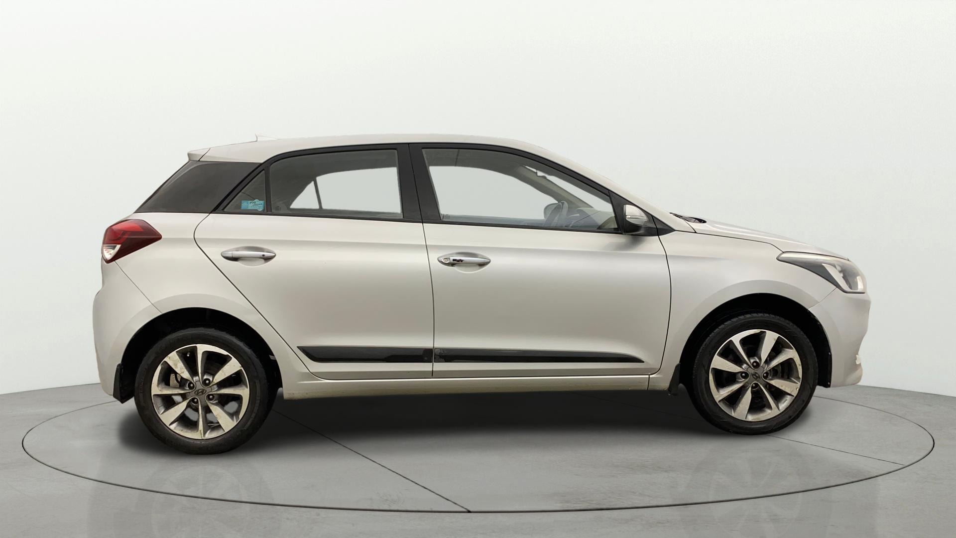View 2015 Hyundai Elite i20 1.2 Sportz Option Petrol Image 8 Used 2015 Hyundai Elite i20 1.2 Sportz Option Petrol Image 8