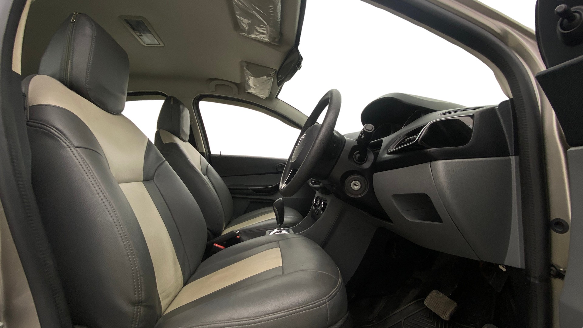 View 2020 Tata Tigor XE Diesel Image 26 Used 2020 Tata Tigor XE Diesel Image 26
