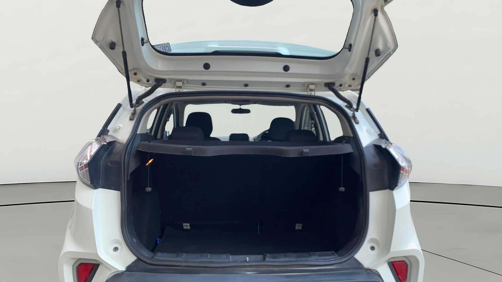 View 2020 Tata Nexon Revotron XE Image 43 Used 2020 Tata Nexon Revotron XE Image 43