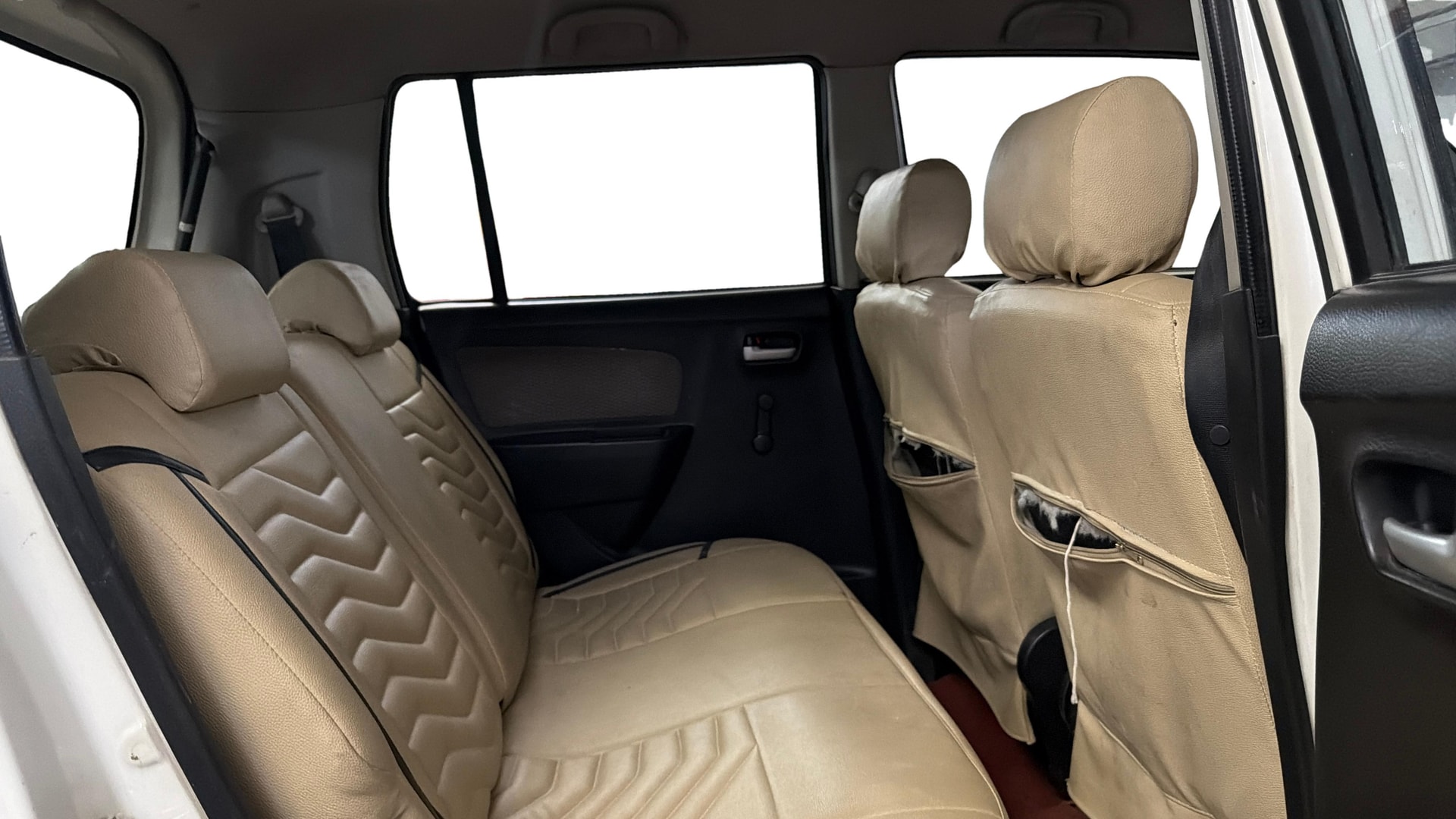 View 2015 Maruti Suzuki 1000 Base Variant Image 28 Used 2015 Maruti Suzuki 1000 Base Variant Image 28