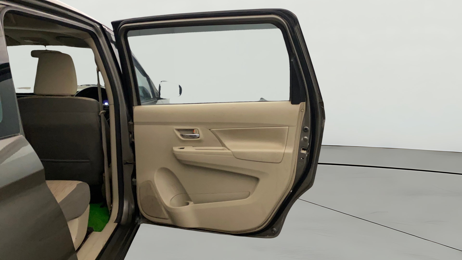 View 2023 Maruti Suzuki 1000 Base Variant Image 6 Used 2023 Maruti Suzuki 1000 Base Variant Image 6