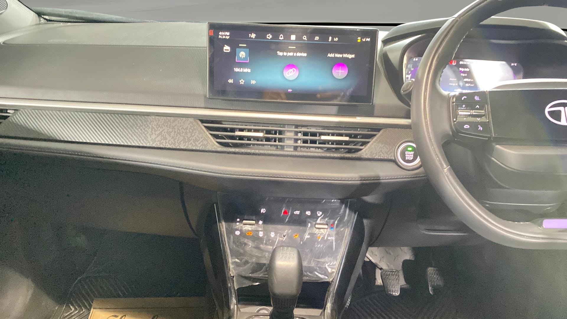 View 2024 Tata Nexon Revotron XE Image 17 Used 2024 Tata Nexon Revotron XE Image 17