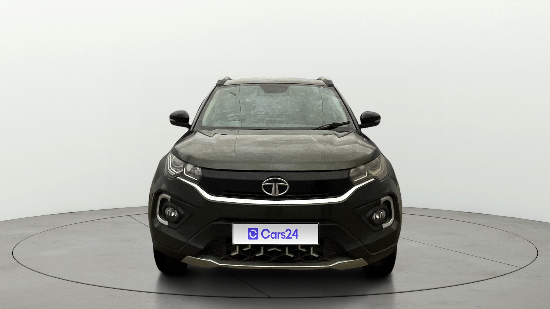 View 2023 Tata Nexon Revotron XE Image 1 Used 2023 Tata Nexon Revotron XE Image 1