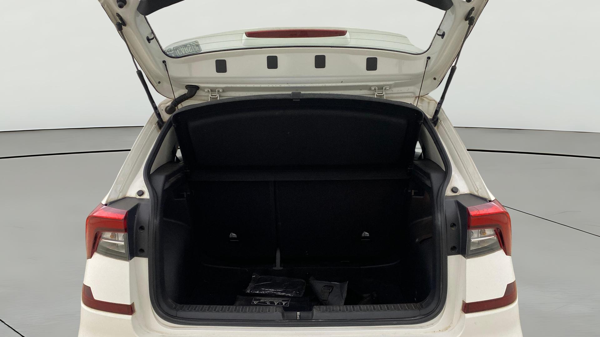 View 2021 Skoda Kushaq Style 1.0 TSI AT Image 39 Used 2021 Skoda Kushaq Style 1.0 TSI AT Image 39