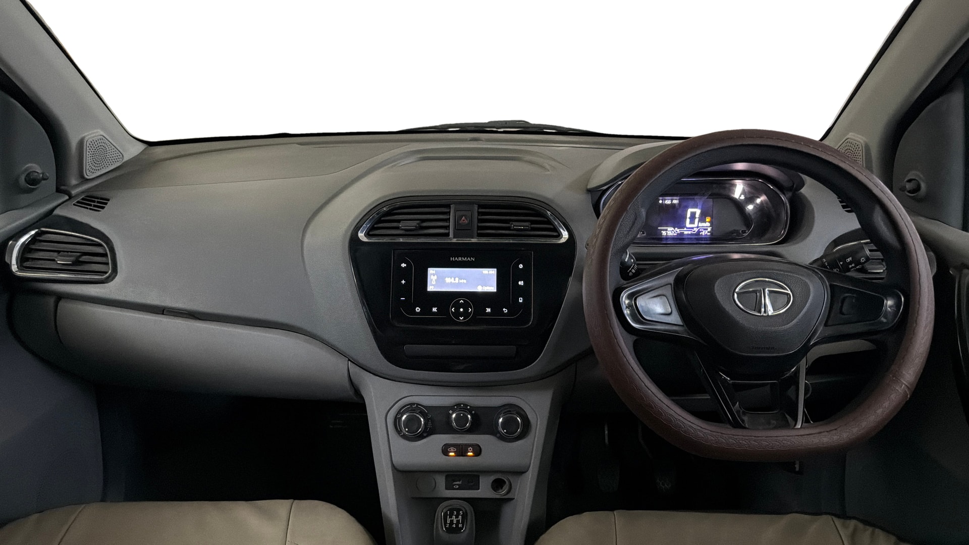 View 2020 Tata Tigor XE Diesel Image 15 Used 2020 Tata Tigor XE Diesel Image 15