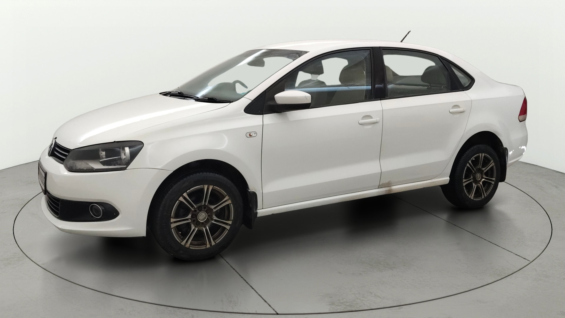 View 2015 Volkswagen Vento DSG Image 34 Used 2015 Volkswagen Vento DSG Image 34