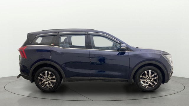 View Mahindra XUV700 Image 29 Used Mahindra XUV700 Image 29