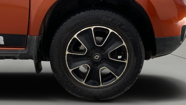 View Renault Duster Image 40 Used Renault Duster Image 40
