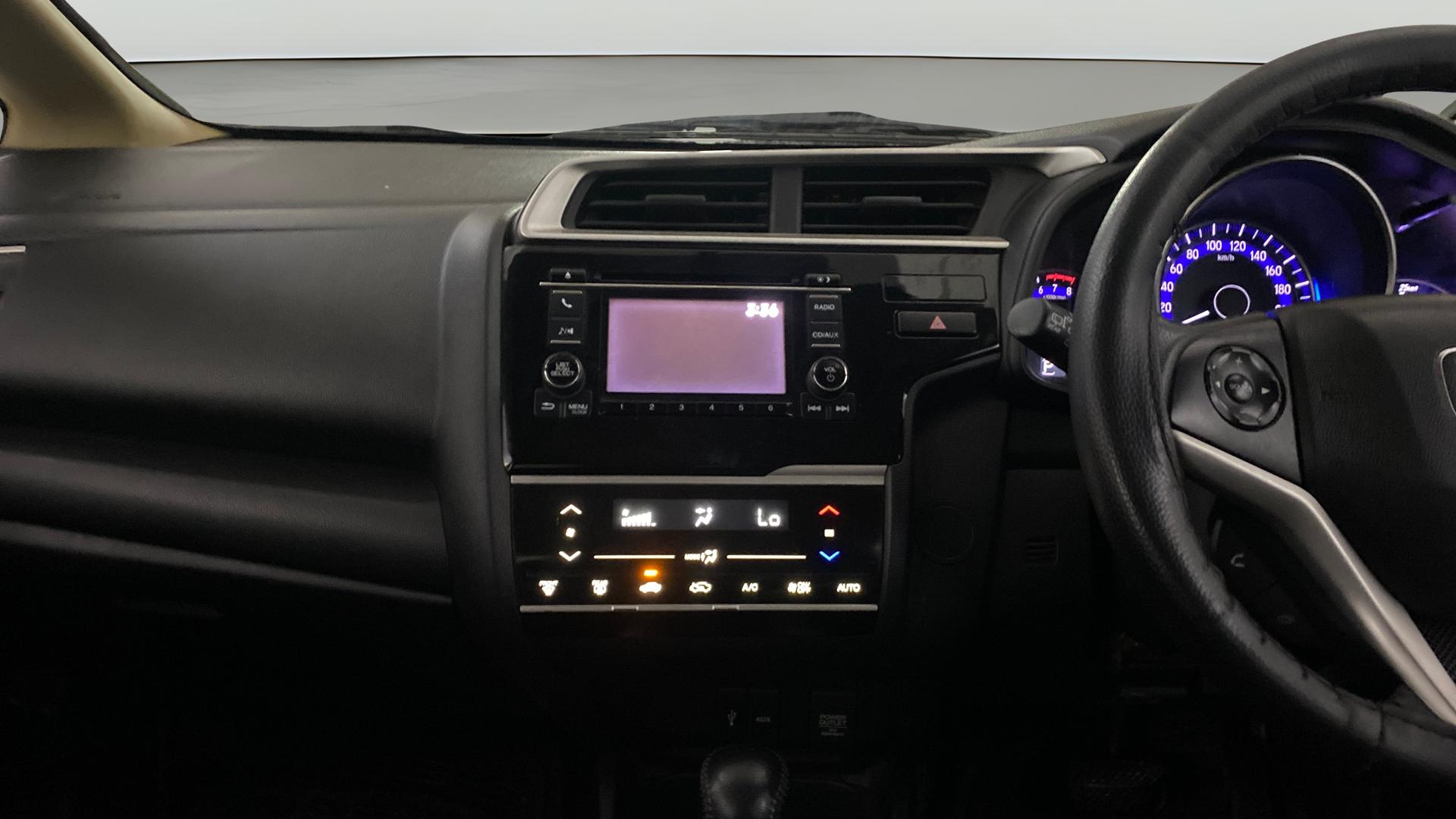 यूज़्ड 2017 होंडा जैज़, Mumbai 16 यूज़्ड 2017 होंडा जैज़, Mumbai 16