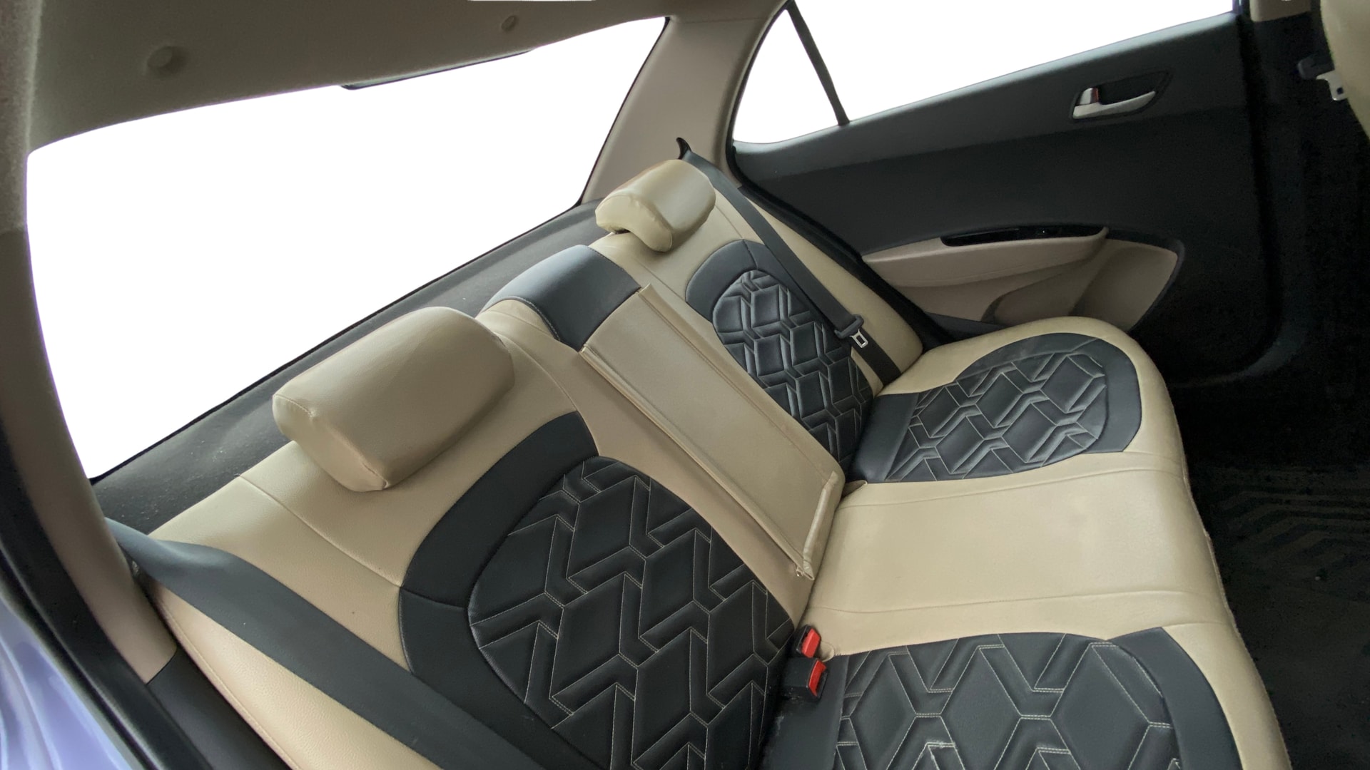 View 2015 Hyundai Xcent S Petrol Image 28 Used 2015 Hyundai Xcent S Petrol Image 28