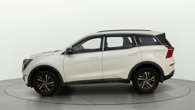 View Mahindra XUV700 Image 5 Used Mahindra XUV700 Image 5
