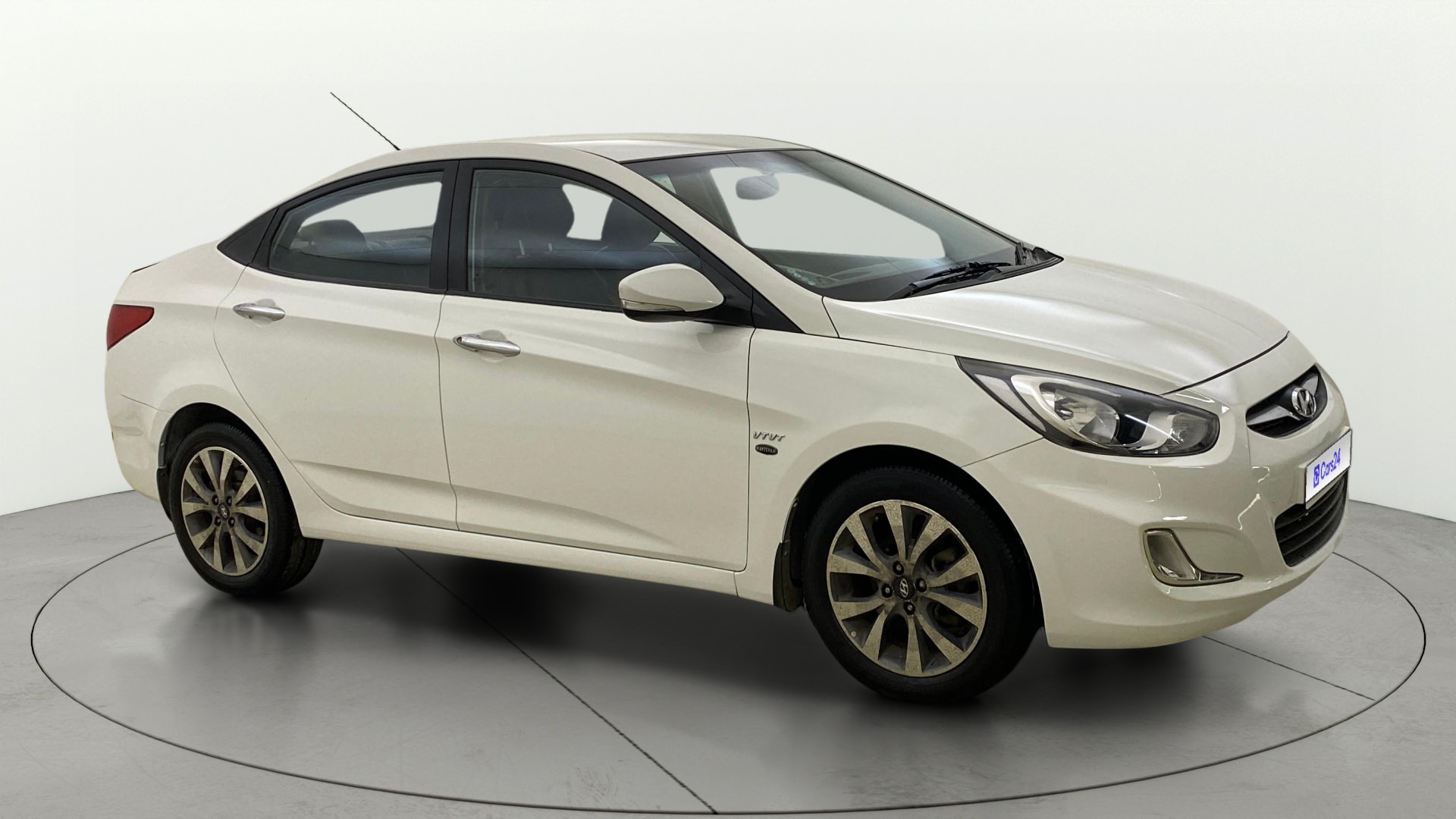 View 2014 Hyundai Fluidic Verna 1.6 VTVT SX Image 36 Used 2014 Hyundai Fluidic Verna 1.6 VTVT SX Image 36