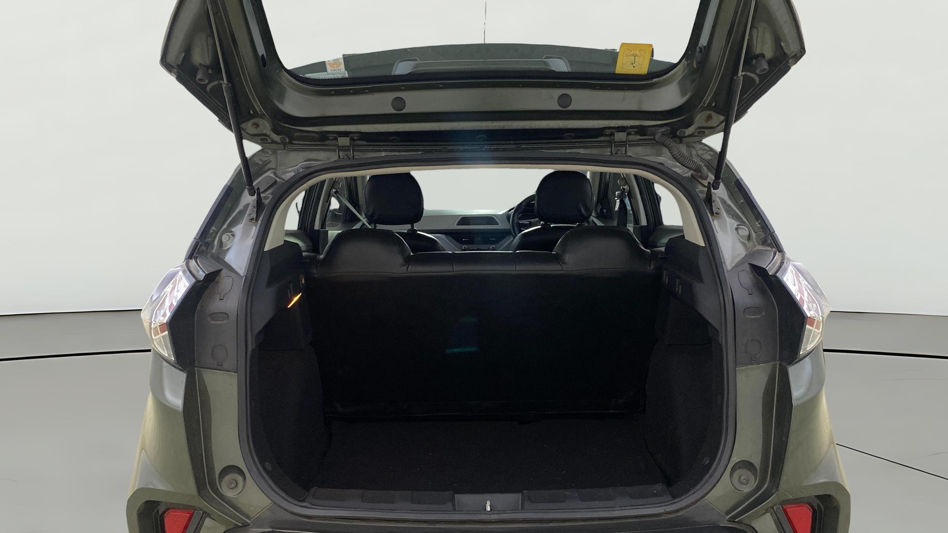 View 2021 Tata Nexon Revotron XM Image 36 Used 2021 Tata Nexon Revotron XM Image 36