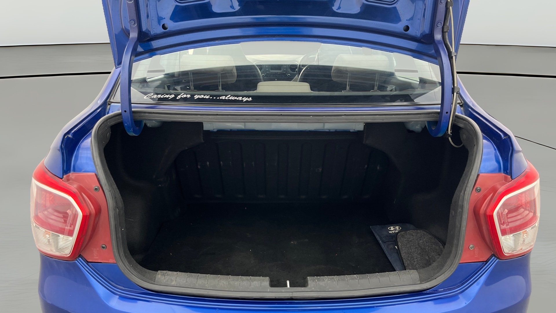 View 2014 Hyundai Xcent SX Diesel (O) Image 39 Used 2014 Hyundai Xcent SX Diesel (O) Image 39