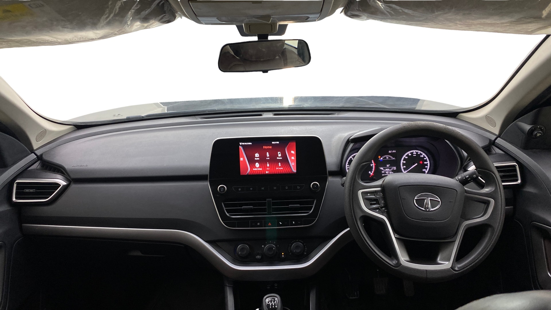 View 2021 Tata Harrier XE Image 15 Used 2021 Tata Harrier XE Image 15
