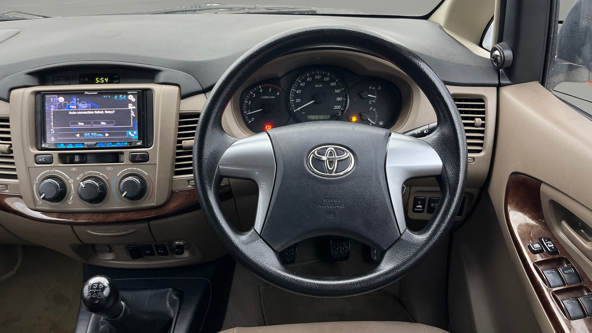 View 2015 Toyota Innova 2.5 GX 7 Seater Diesel Image 21 Used 2015 Toyota Innova 2.5 GX 7 Seater Diesel Image 21