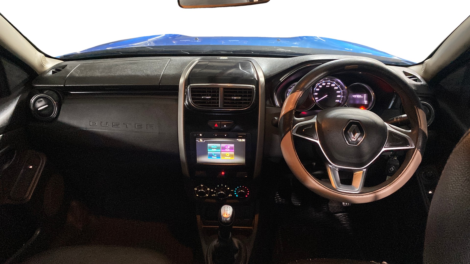 View 2020 Renault Duster Petrol RXS BS IV Image 15 Used 2020 Renault Duster Petrol RXS BS IV Image 15