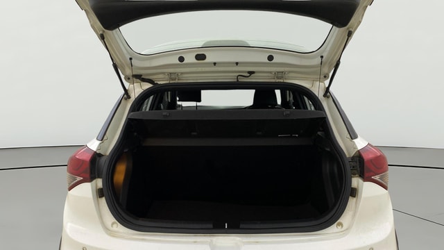 View Hyundai i20 Active Image 38 Used Hyundai i20 Active Image 38