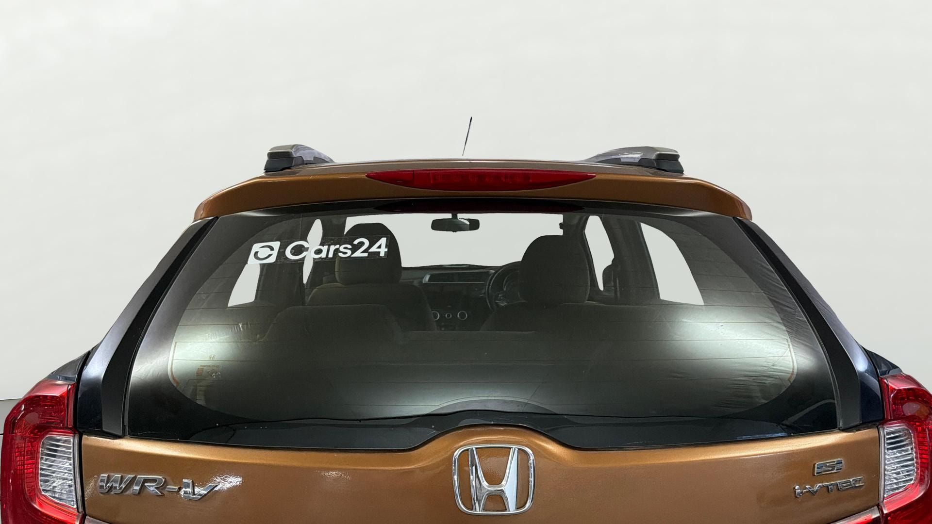 View 2017 Honda WR-V S MT Diesel Edge Edition Image 4 Used 2017 Honda WR-V S MT Diesel Edge Edition Image 4