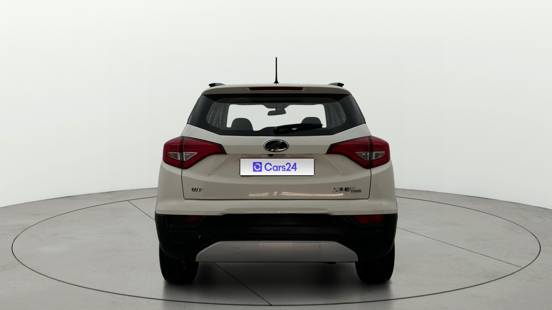 View 2021 Mahindra XUV300 W4 Petrol BS IV Image 41 Used 2021 Mahindra XUV300 W4 Petrol BS IV Image 41