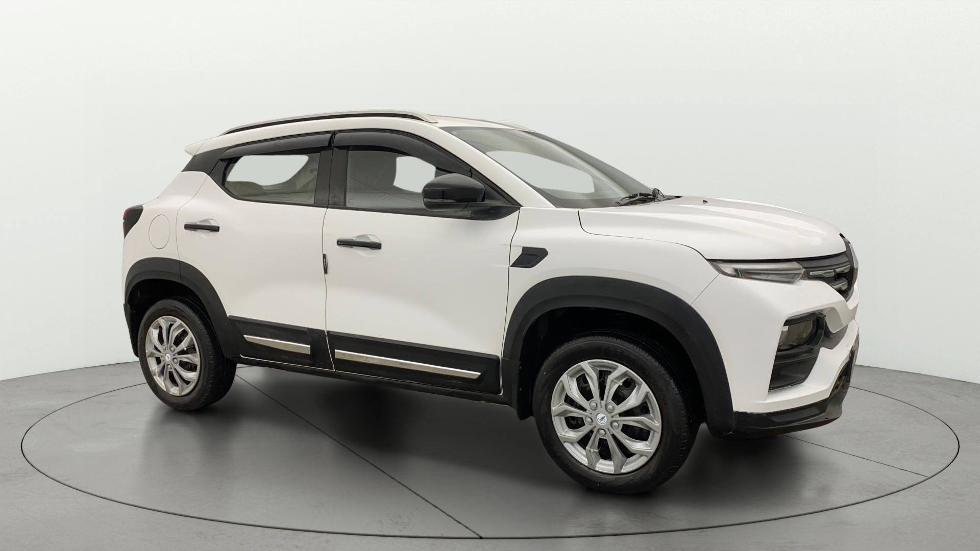 View 2022 Renault Kiger RXL MT Image 35 Used 2022 Renault Kiger RXL MT Image 35