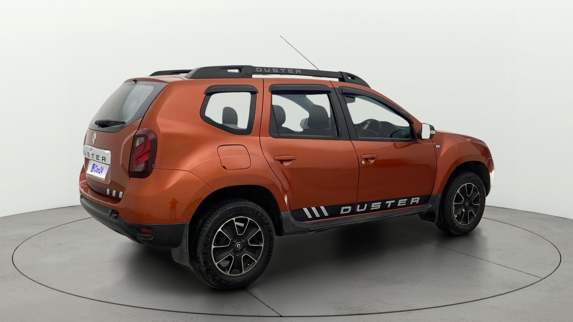 View 2018 Renault Duster Petrol RxS CVT Petrol Image 43 Used 2018 Renault Duster Petrol RxS CVT Petrol Image 43