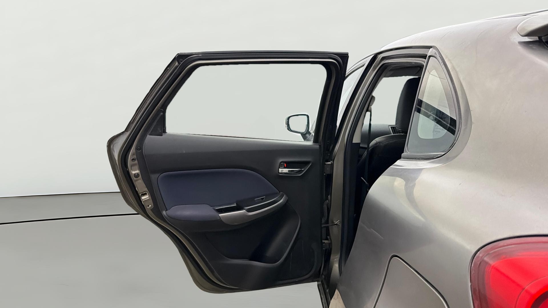 View 2019 Maruti Suzuki 1000 Base Variant Image 22 Used 2019 Maruti Suzuki 1000 Base Variant Image 22