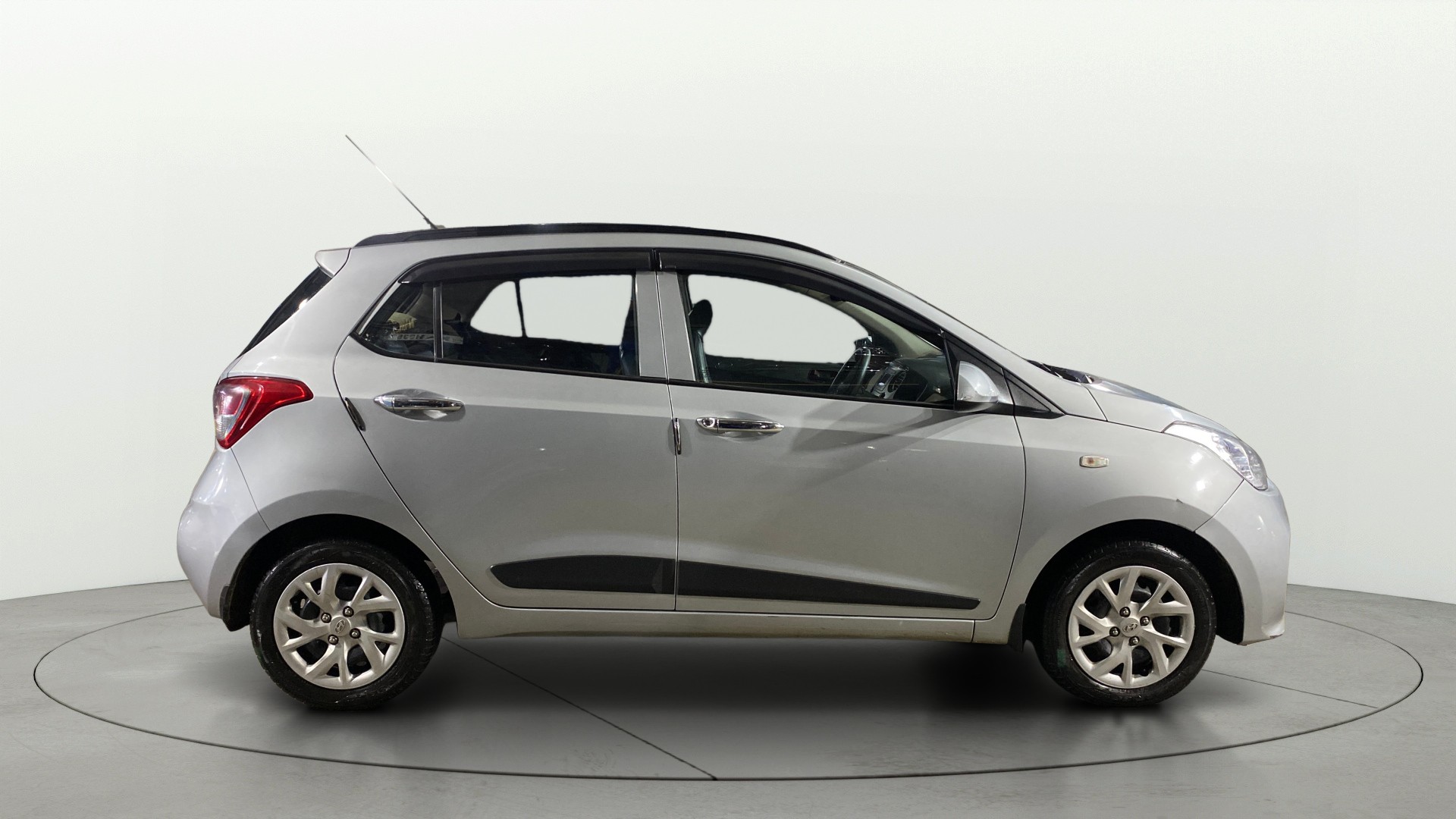 Used 2019 Hyundai Grand i10 Used 2019 Hyundai Grand i10