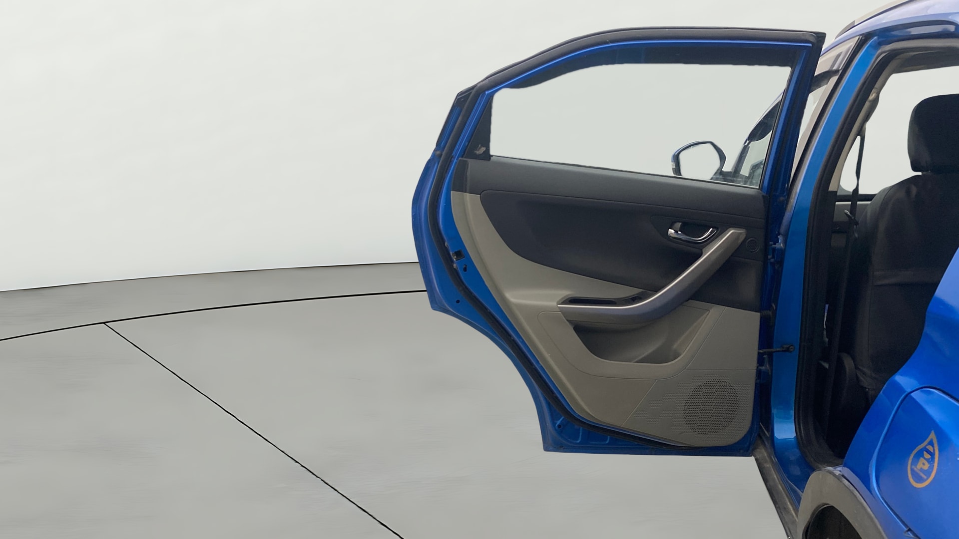 View 2019 Tata Nexon Revotron XE Image 14 Used 2019 Tata Nexon Revotron XE Image 14