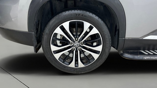 View MG Hector Plus Image 26 Used MG Hector Plus Image 26