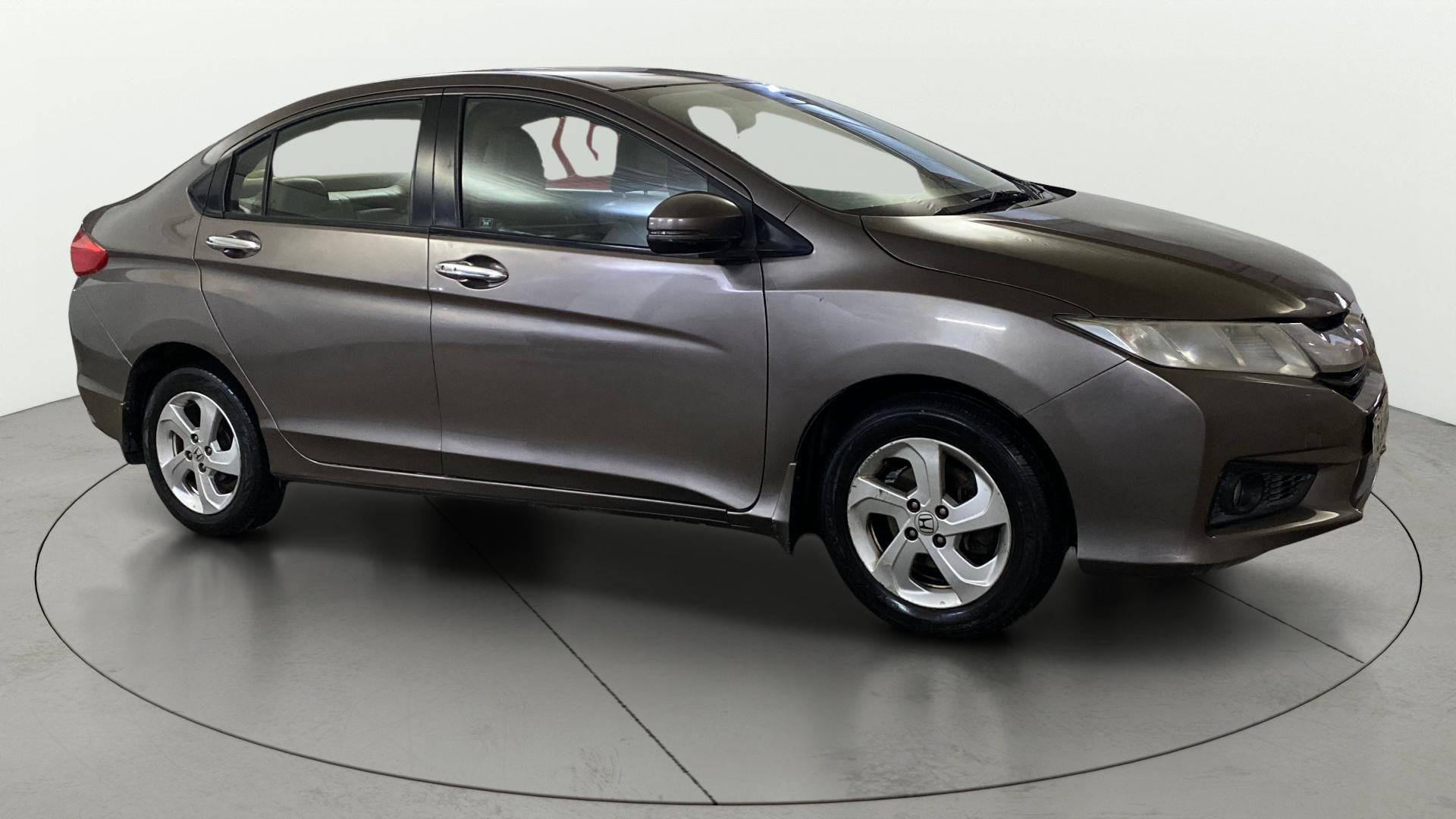 View 2016 Honda City ZX MT Diesel Anniversary Edition Image 14 Used 2016 Honda City ZX MT Diesel Anniversary Edition Image 14
