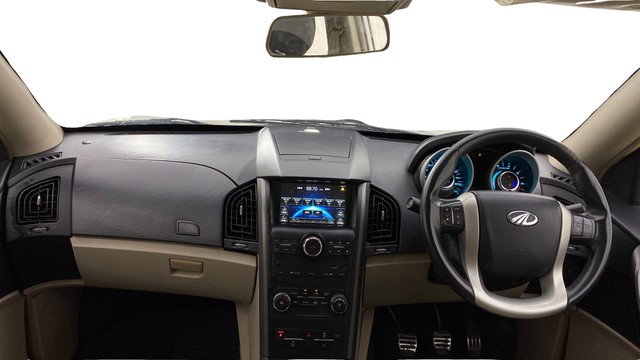 View Mahindra XUV500 Image 32 Used Mahindra XUV500 Image 32