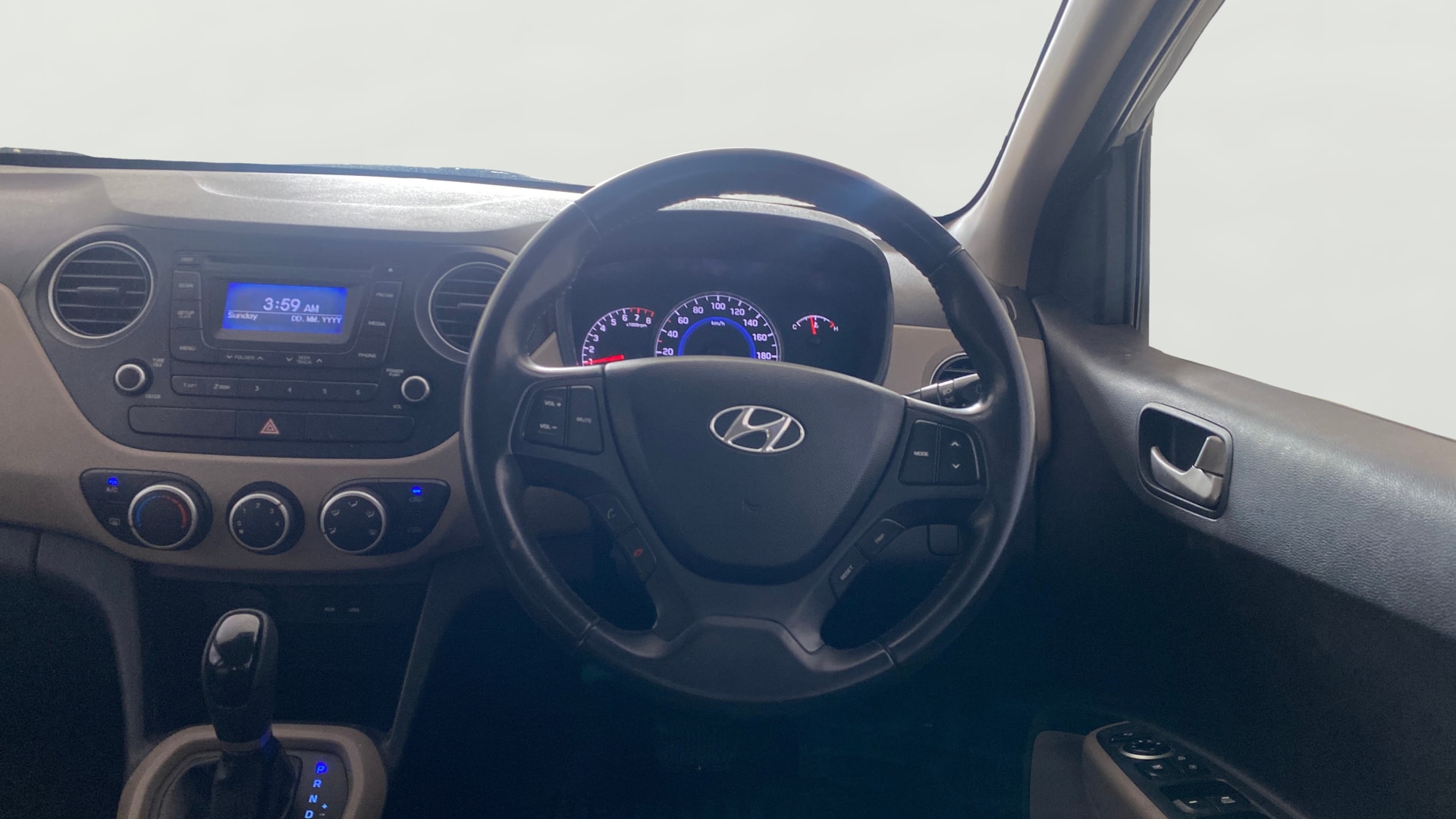 View 2015 Hyundai Grand i10 Asta AT 1.2 Kappa VTVT Image 20 Used 2015 Hyundai Grand i10 Asta AT 1.2 Kappa VTVT Image 20
