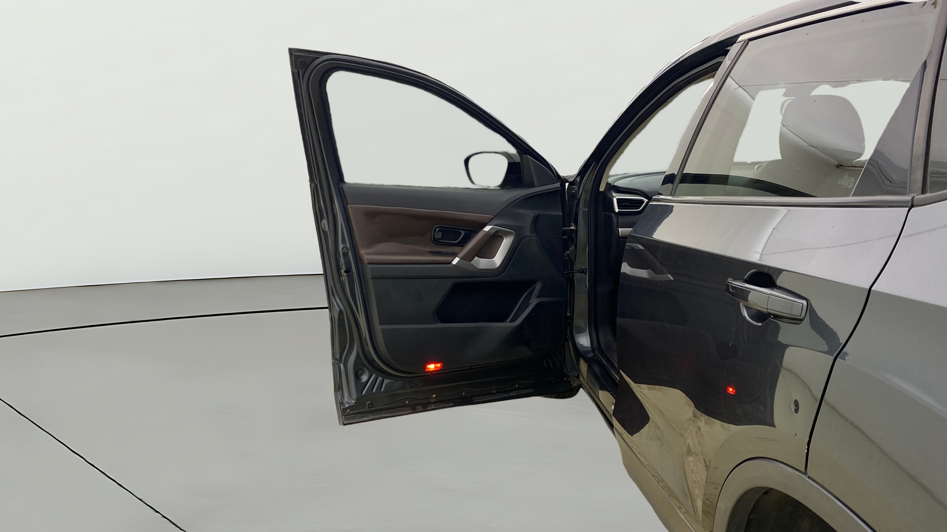 View 2021 Tata Harrier XE Image 30 Used 2021 Tata Harrier XE Image 30
