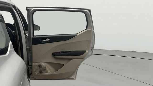 View Renault Triber Image 5 Used Renault Triber Image 5