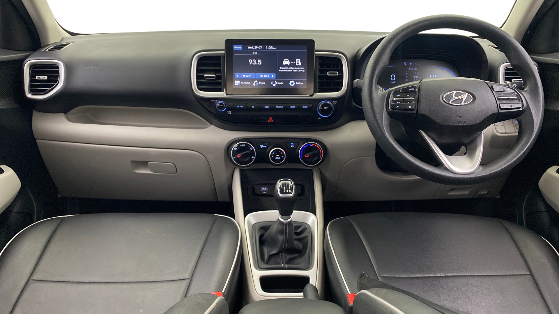 View 2023 Hyundai Venue S (O) 1.0 Turbo Petrol MT Image 16 Used 2023 Hyundai Venue S (O) 1.0 Turbo Petrol MT Image 16