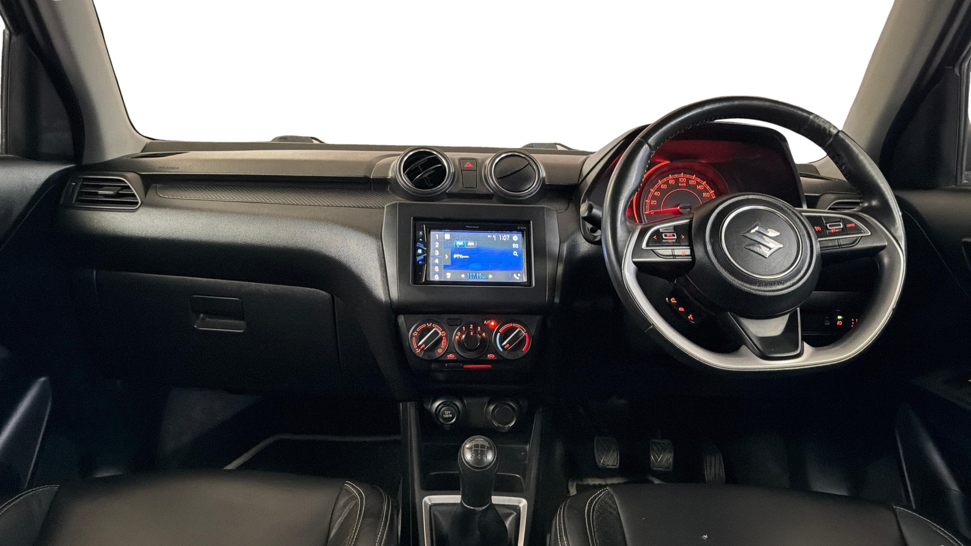 View 2022 Maruti Suzuki 1000 Base Variant Image 16 Used 2022 Maruti Suzuki 1000 Base Variant Image 16