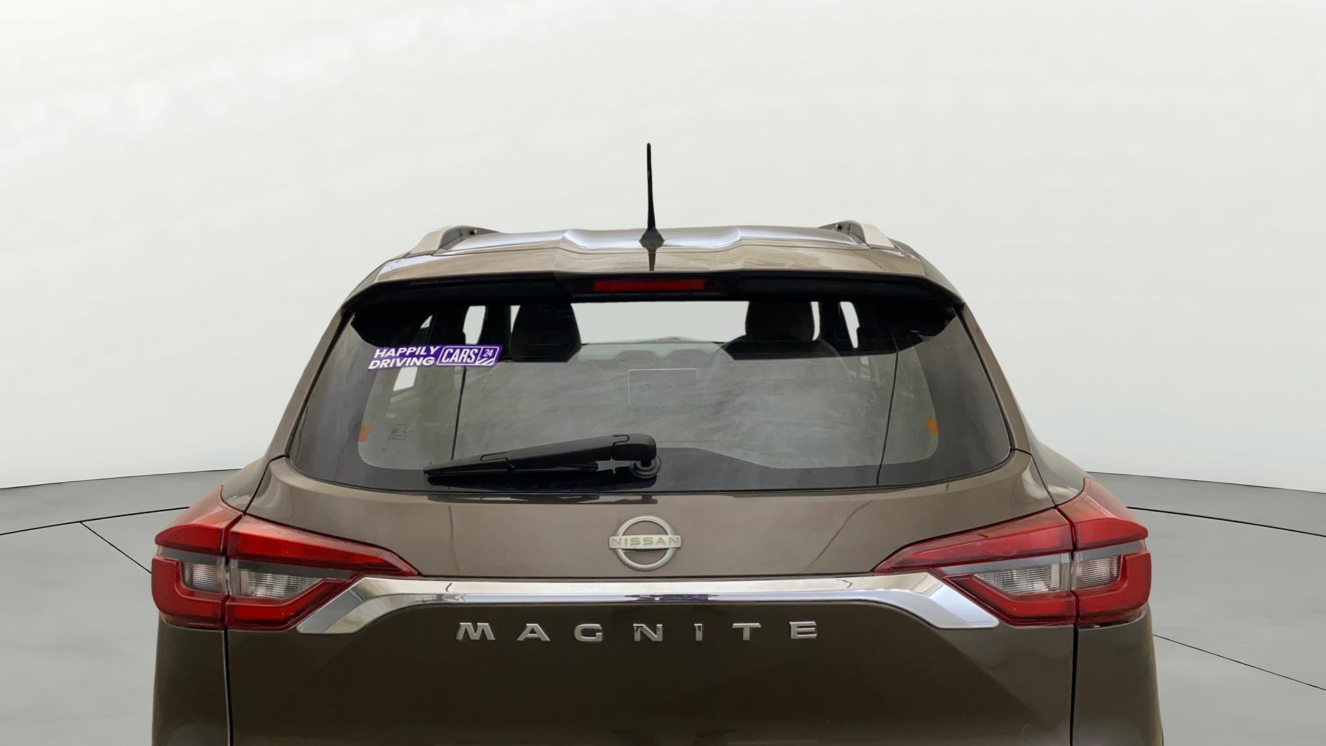 View 2021 Nissan Magnite Turbo XV CVT Image 3 Used 2021 Nissan Magnite Turbo XV CVT Image 3