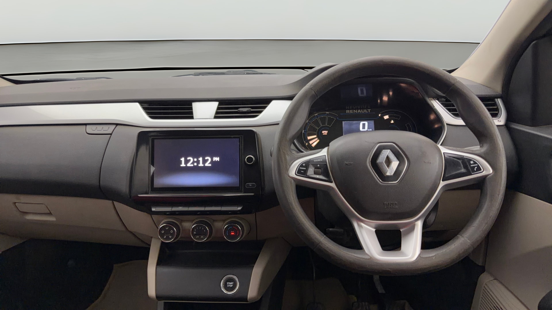 View 2022 Renault Triber RXZ Image 13 Used 2022 Renault Triber RXZ Image 13