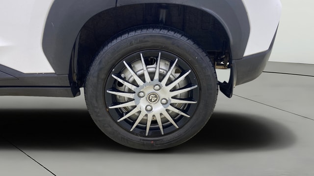 View Nissan Magnite Image 11 Used Nissan Magnite Image 11