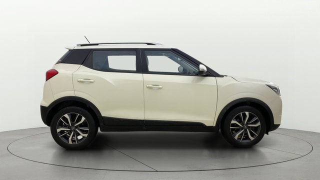 View Mahindra XUV300 Image 28 Used Mahindra XUV300 Image 28