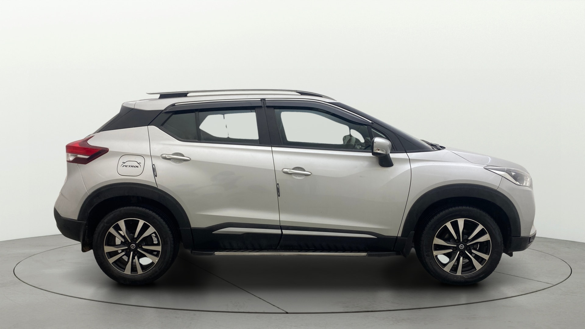Used 2021 Nissan Kicks Used 2021 Nissan Kicks