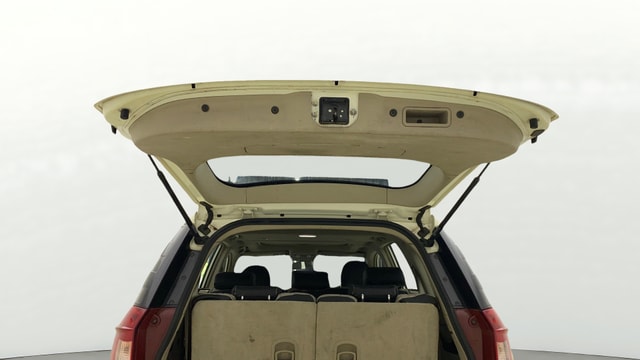 View Mahindra XUV500 Image 33 Used Mahindra XUV500 Image 33