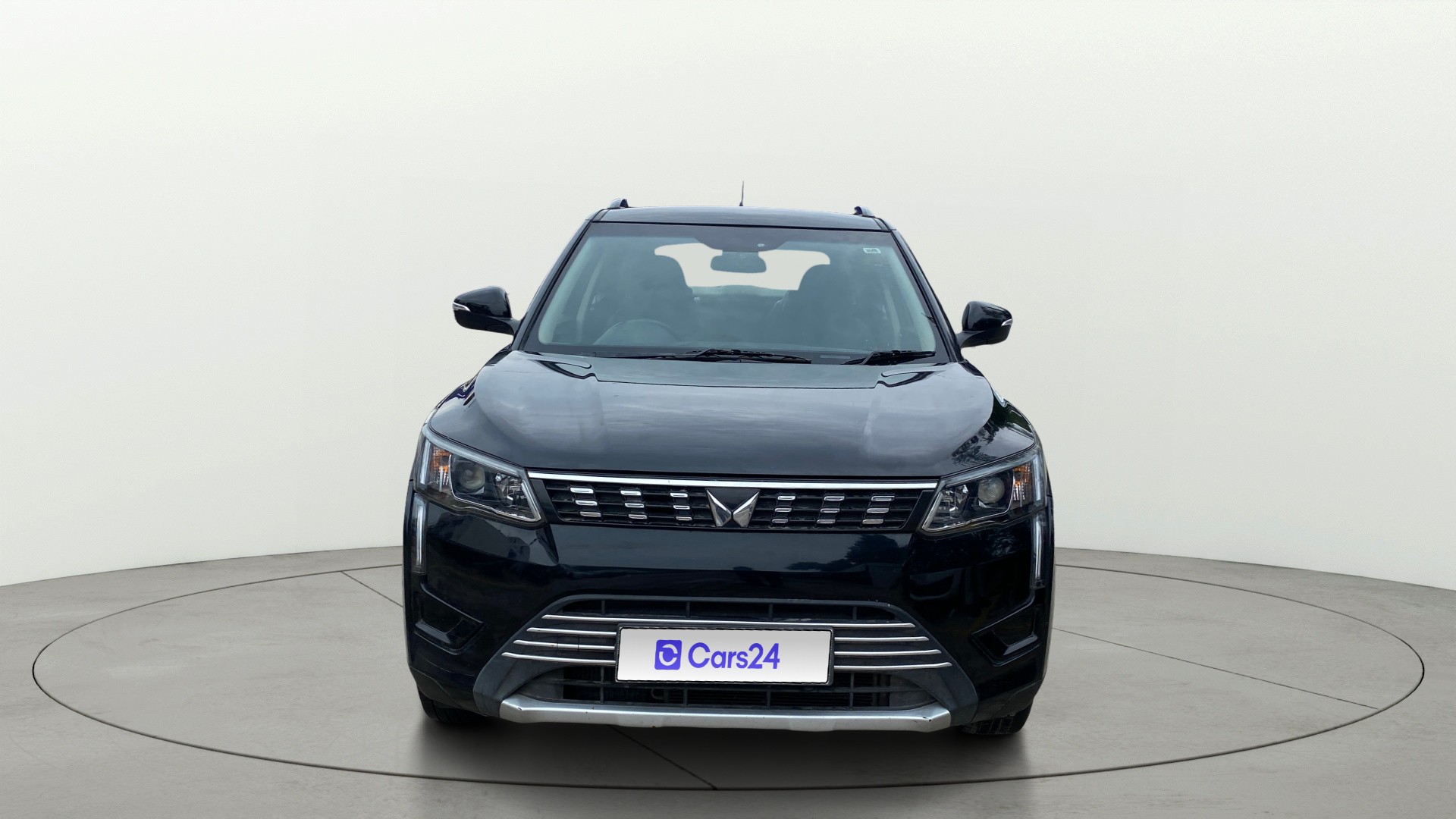 Used 2023 Mahindra XUV300 Used 2023 Mahindra XUV300