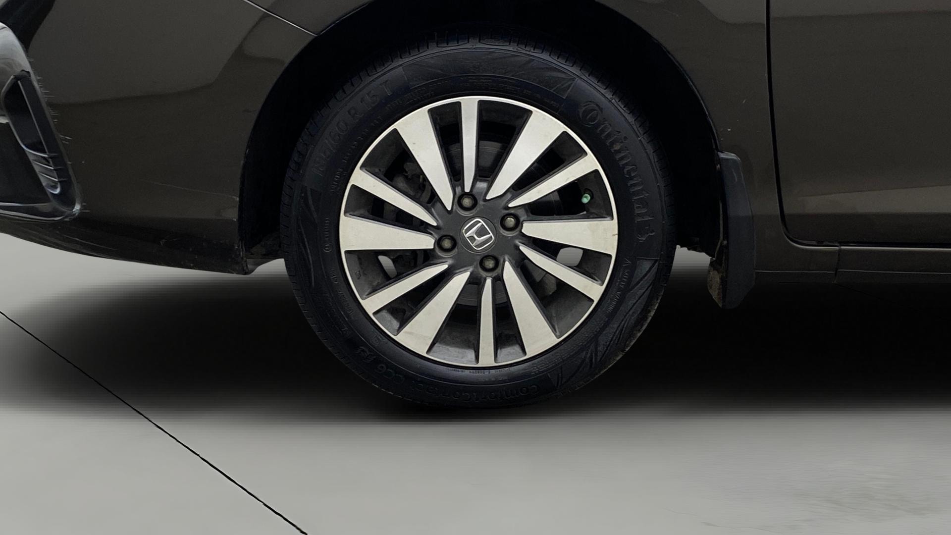 View 2024 Honda City ZX MT Diesel Anniversary Edition Image 30 Used 2024 Honda City ZX MT Diesel Anniversary Edition Image 30