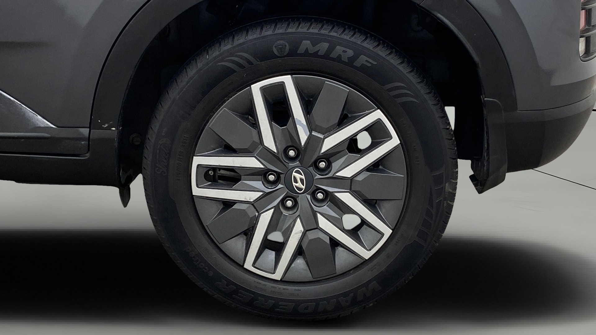 View 2023 Hyundai Venue S (O) 1.0 Turbo Petrol MT Image 12 Used 2023 Hyundai Venue S (O) 1.0 Turbo Petrol MT Image 12