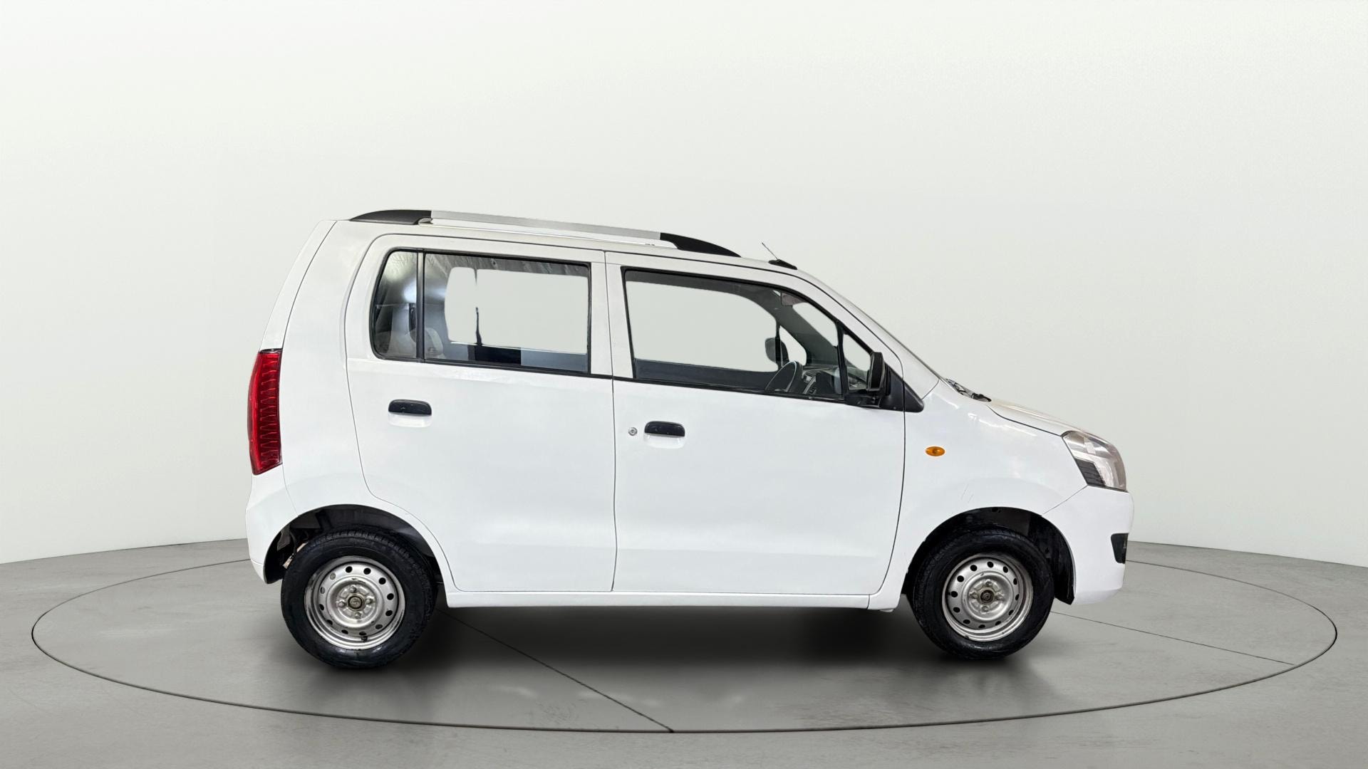 View 2015 Maruti Suzuki 1000 Base Variant Image 8 Used 2015 Maruti Suzuki 1000 Base Variant Image 8