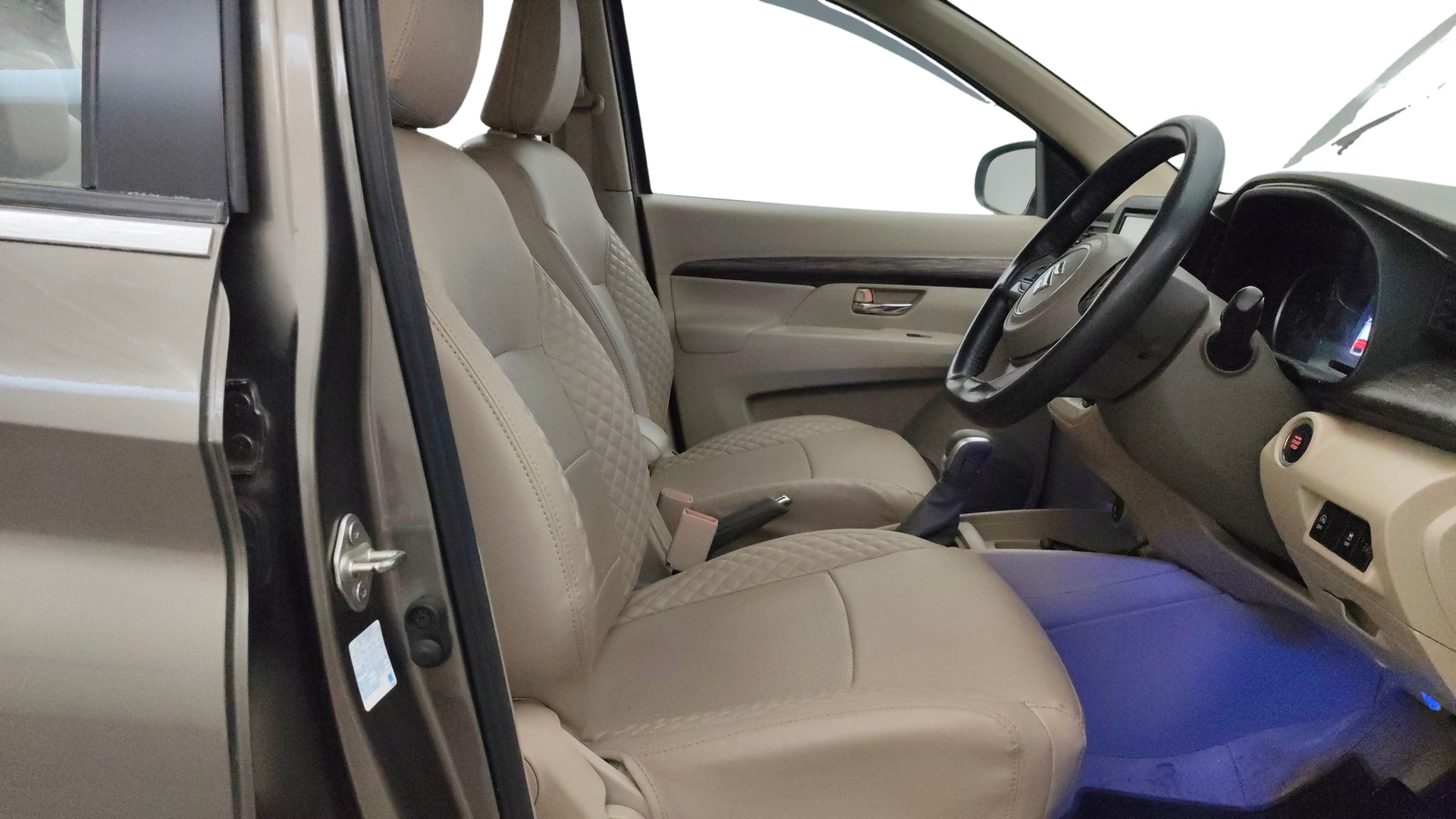 View 2021 Maruti Suzuki 1000 Base Variant Image 27 Used 2021 Maruti Suzuki 1000 Base Variant Image 27