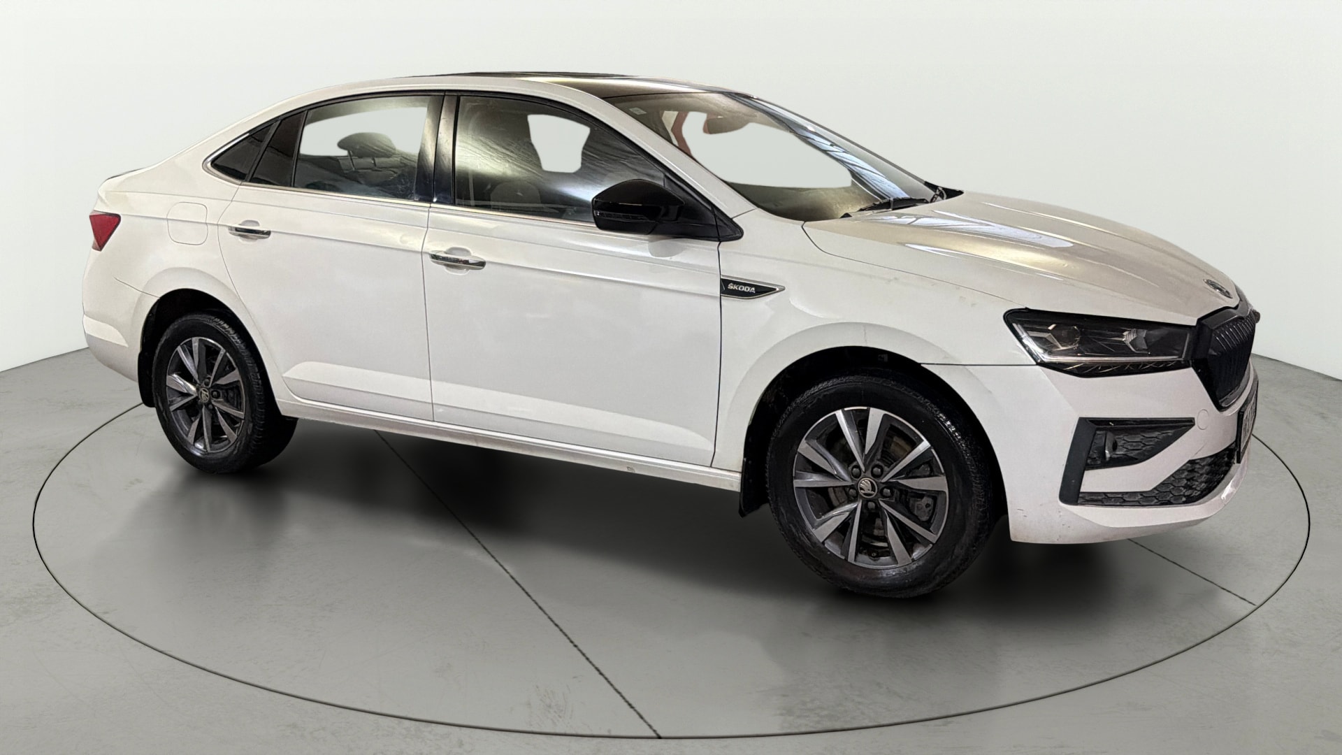 View 2022 Skoda Slavia Style 1.5 TSI DSG Image 22 Used 2022 Skoda Slavia Style 1.5 TSI DSG Image 22