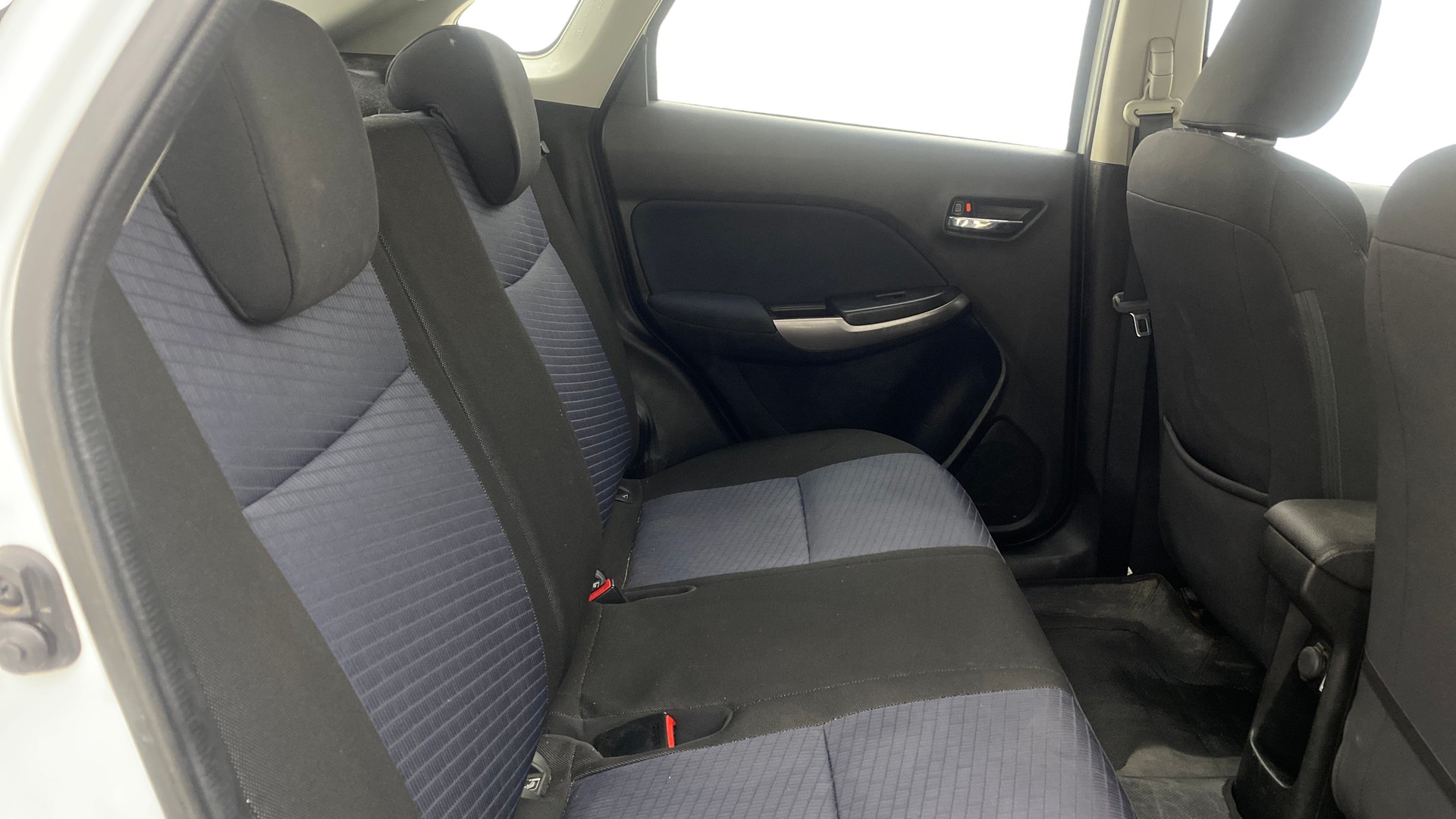 View 2022 Maruti Suzuki 1000 Base Variant Image 28 Used 2022 Maruti Suzuki 1000 Base Variant Image 28